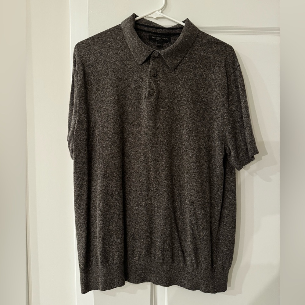 Men’s size L Banana Republic silk linen polo